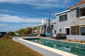 GuestReady - Quiet house & heated pool w sea view